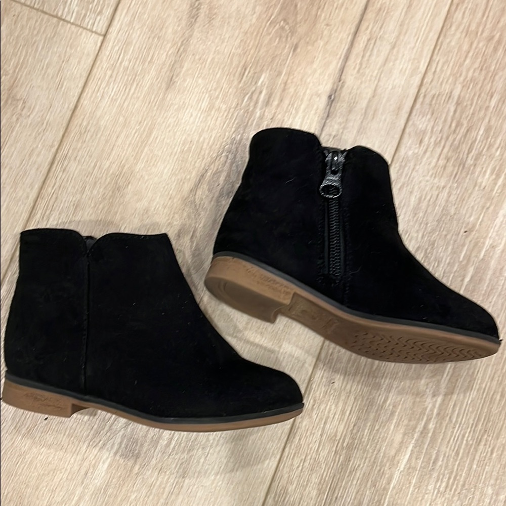 Chic Black Suede Ankle Boots with Tan Sole